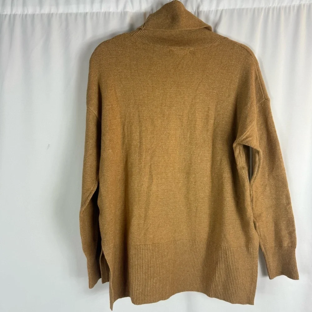 Banana republic turtleneck soft pullover sweater NWT Size: S